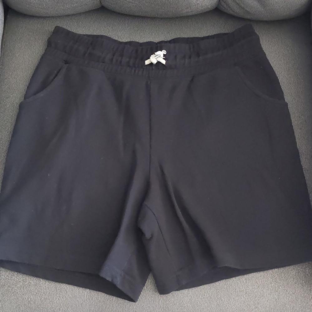 Boy's Cat & Jack Black shorts size XL